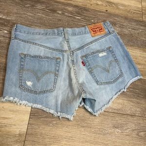 Levi’s high rise 501 shorts 29